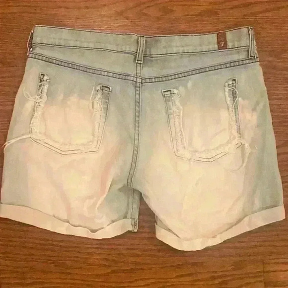 7 For All Mankind Bleached White Washed Distressed Mom Shorts size 30 Acid Wash - Picture 9 of 11